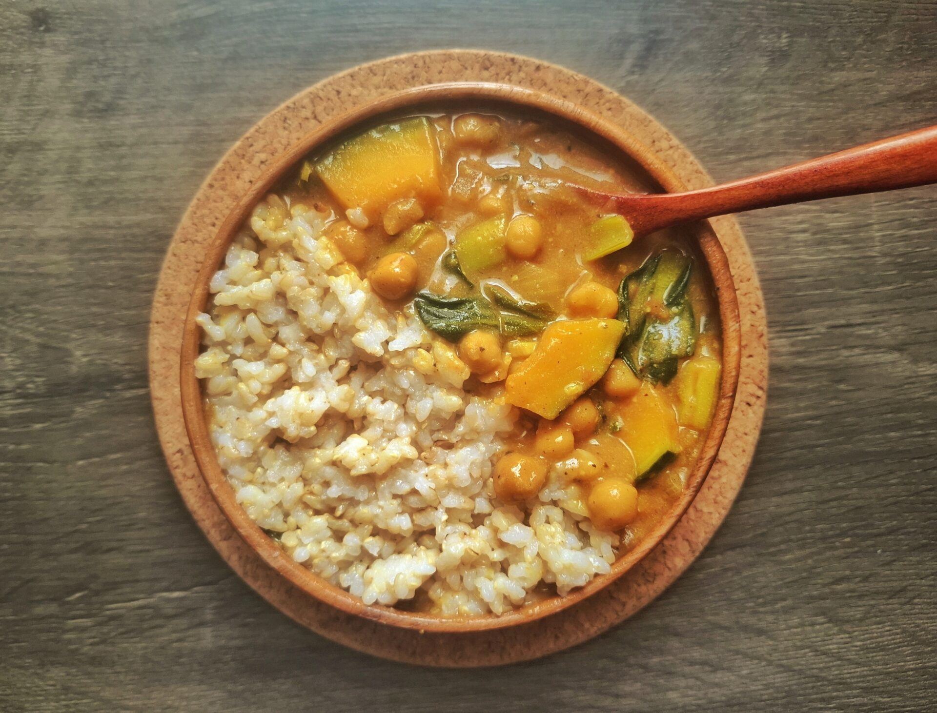 Hearty Vegan Japanese Curry with Chickpeas　日本カレー